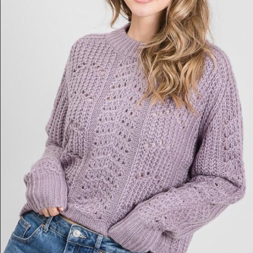 Boutique Slight Crop Sweater